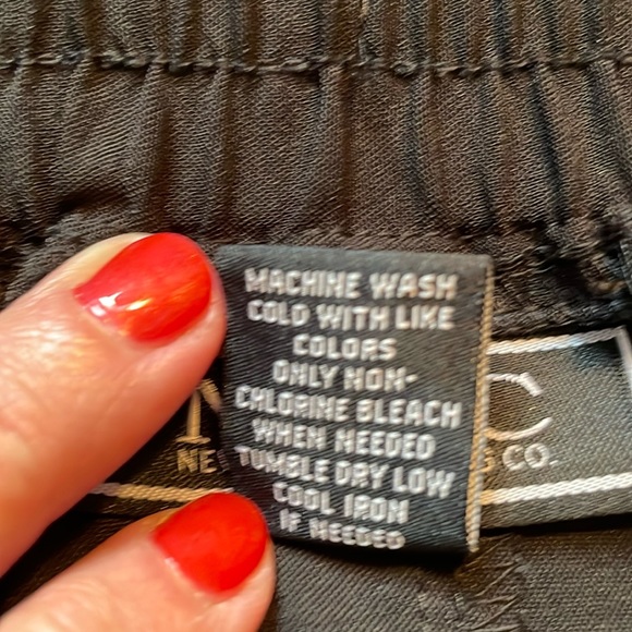 EUC New York Clothing Co- -Solid black and very comfy! - Picture 3 of 15